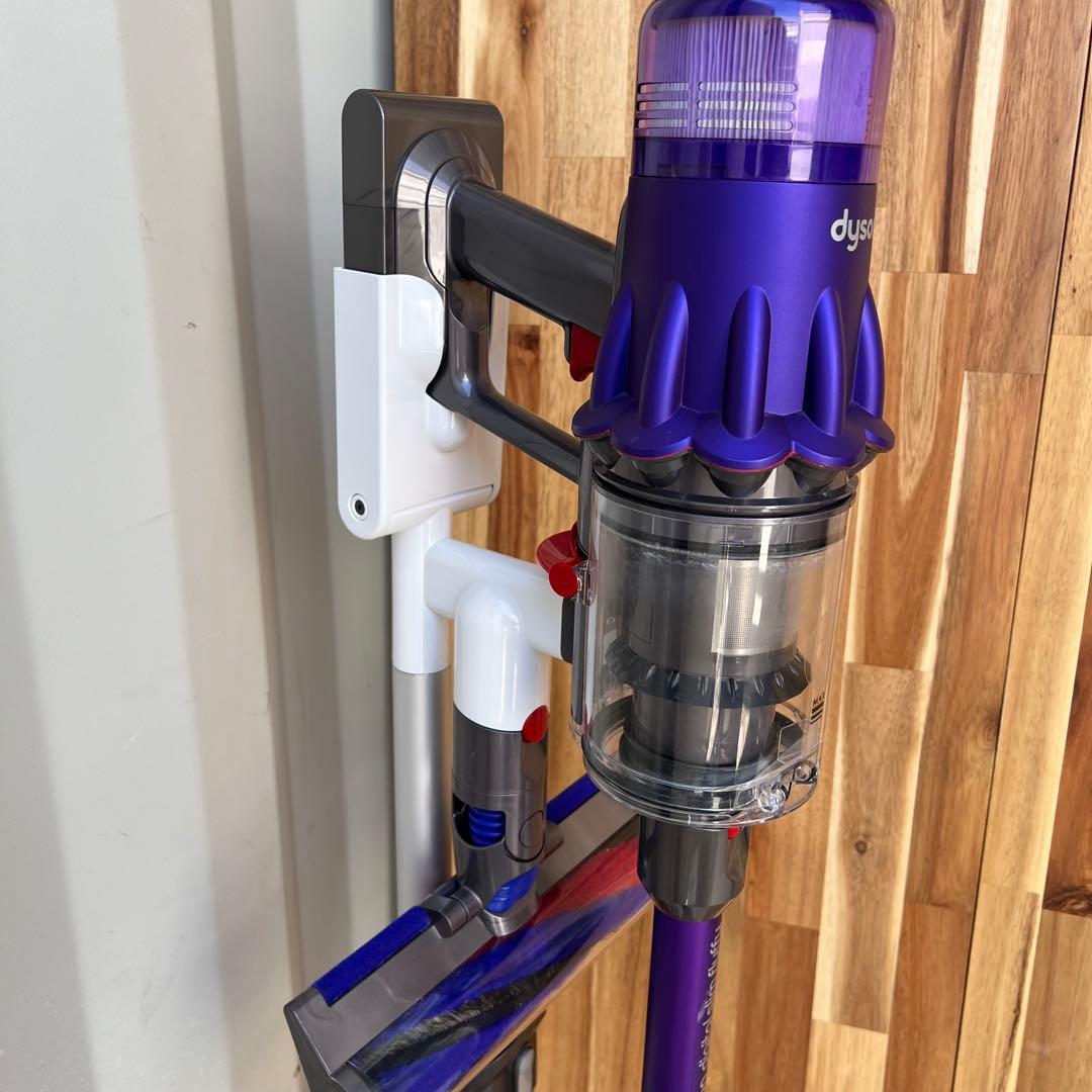 C94激安早い者勝ち✨　ダイソン SV18 コードレスクリーナー　新生活応援✨