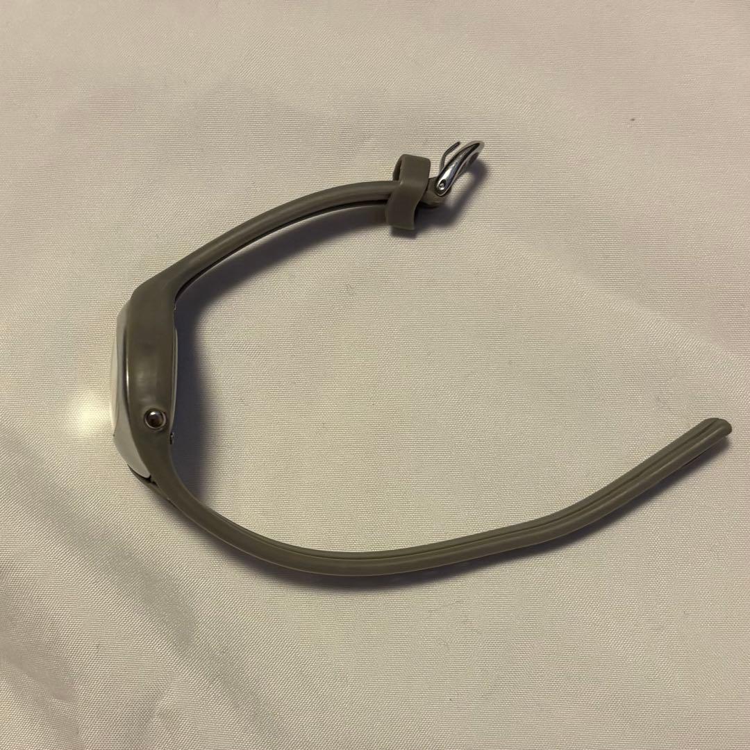 Nike シルバー赤 アナログ時計 Y2K テック系 男女兼用 流行り