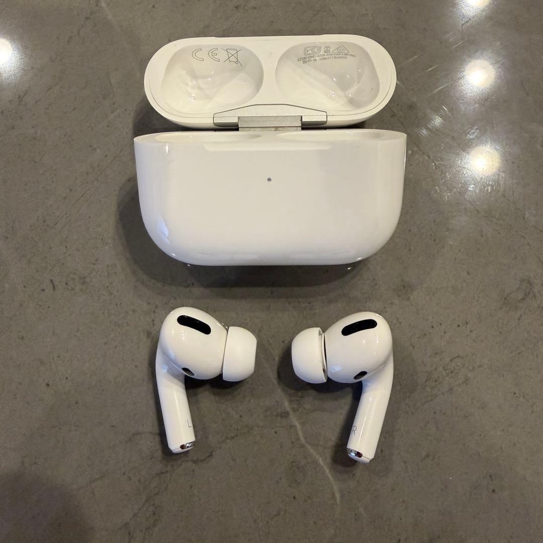 【正規品】AirPods Pro 第1世代（後期モデル）MLWK3J/A