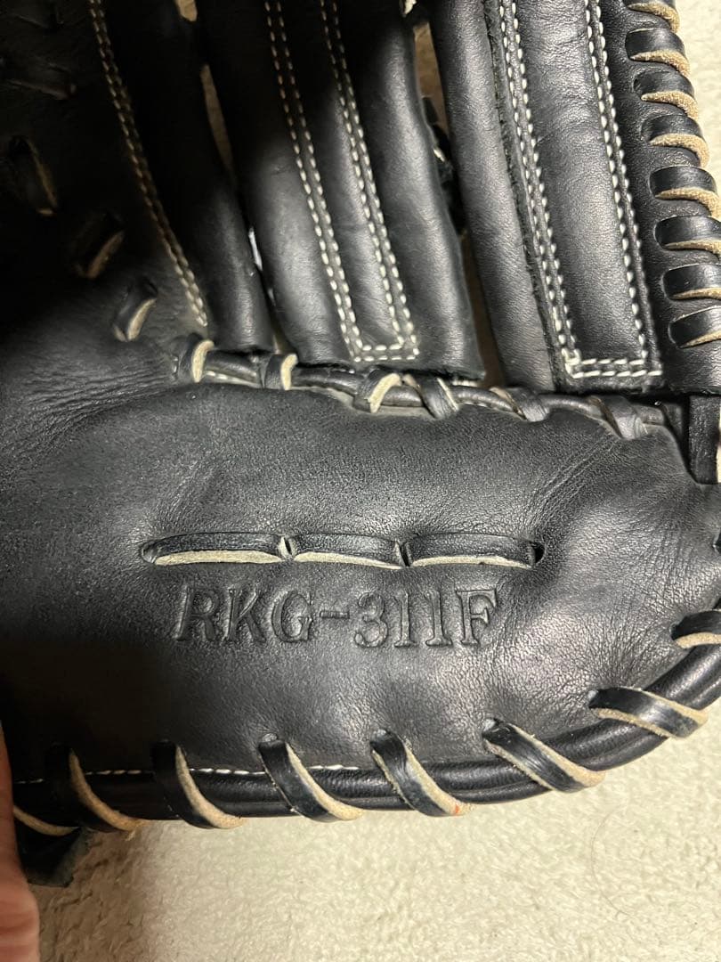 RKG-311F 軟式用グローブ 少年用　黒　ファーストミット　左投げ用