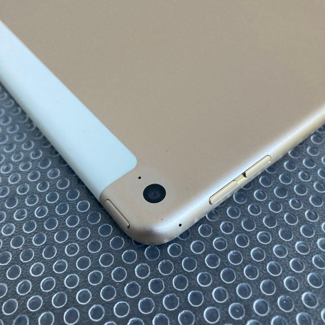 812 電池最良好☆比較的美品☆iPad Air2 64GB SIMフリー☆