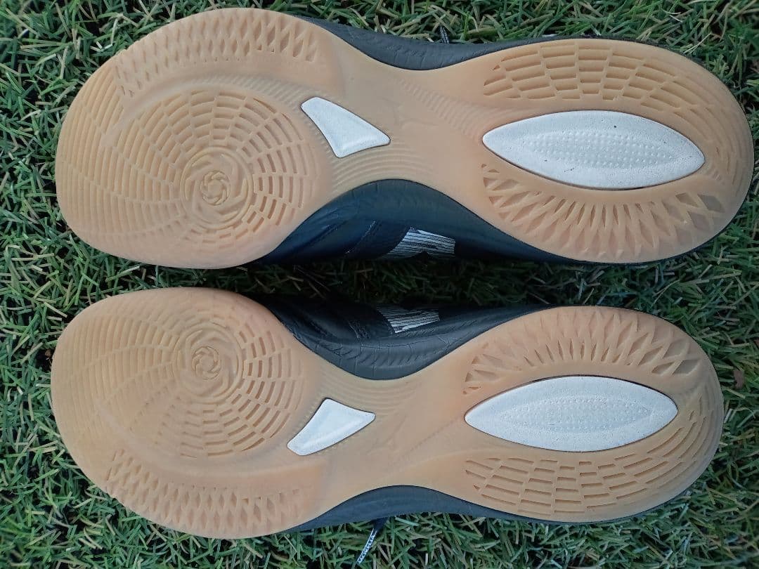 ミズノ モレリア ネオ サラ　 β JAPAN in 26.0cm　中古