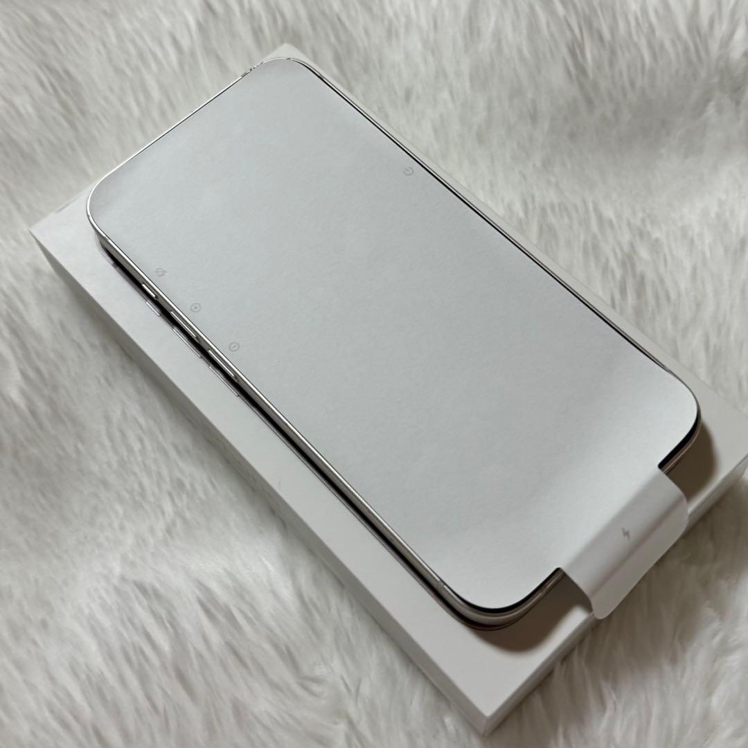S*E様 iPhone14 256GB 88% 傷あり
