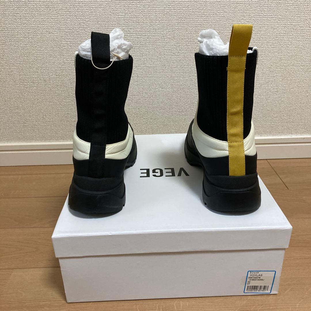 VEGE VG22 ホワイト/ブラック 36