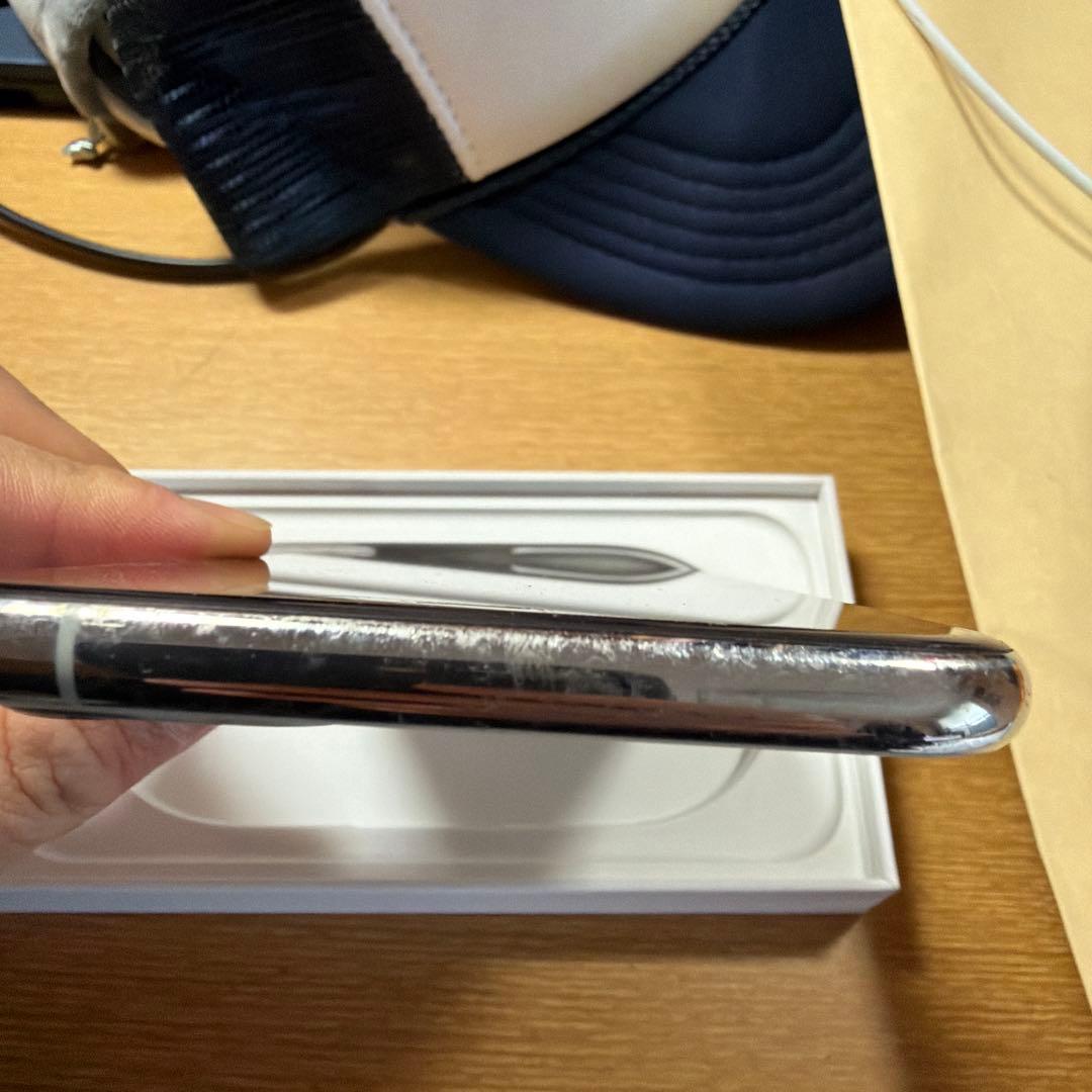 iPhone11 pro max （シルバー）