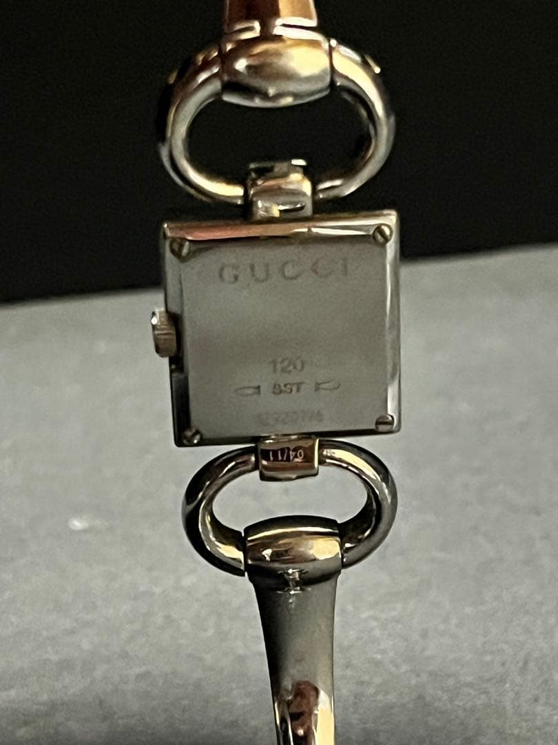 ★超希少　GUCCI 120トルナヴォーニSS 石付レディース腕時計　動作良好