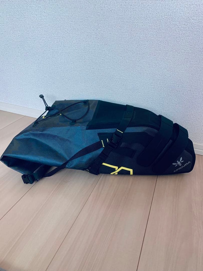 アピデュラ14リットル防水 車体装着サドルバッグ