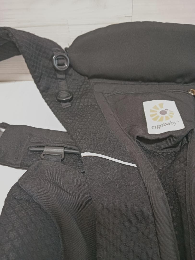 【美品】エルゴベビー OMNI Breeze オニキスブラック 抱っこ紐