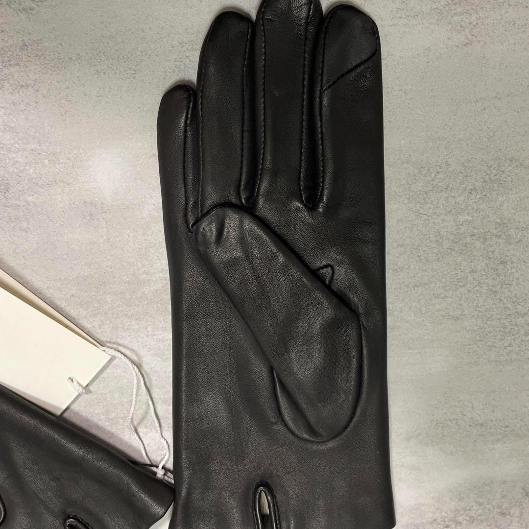 トリーバーチ　グローブ　ブラック　ゴールドロゴ　エレガント　レザー　新品