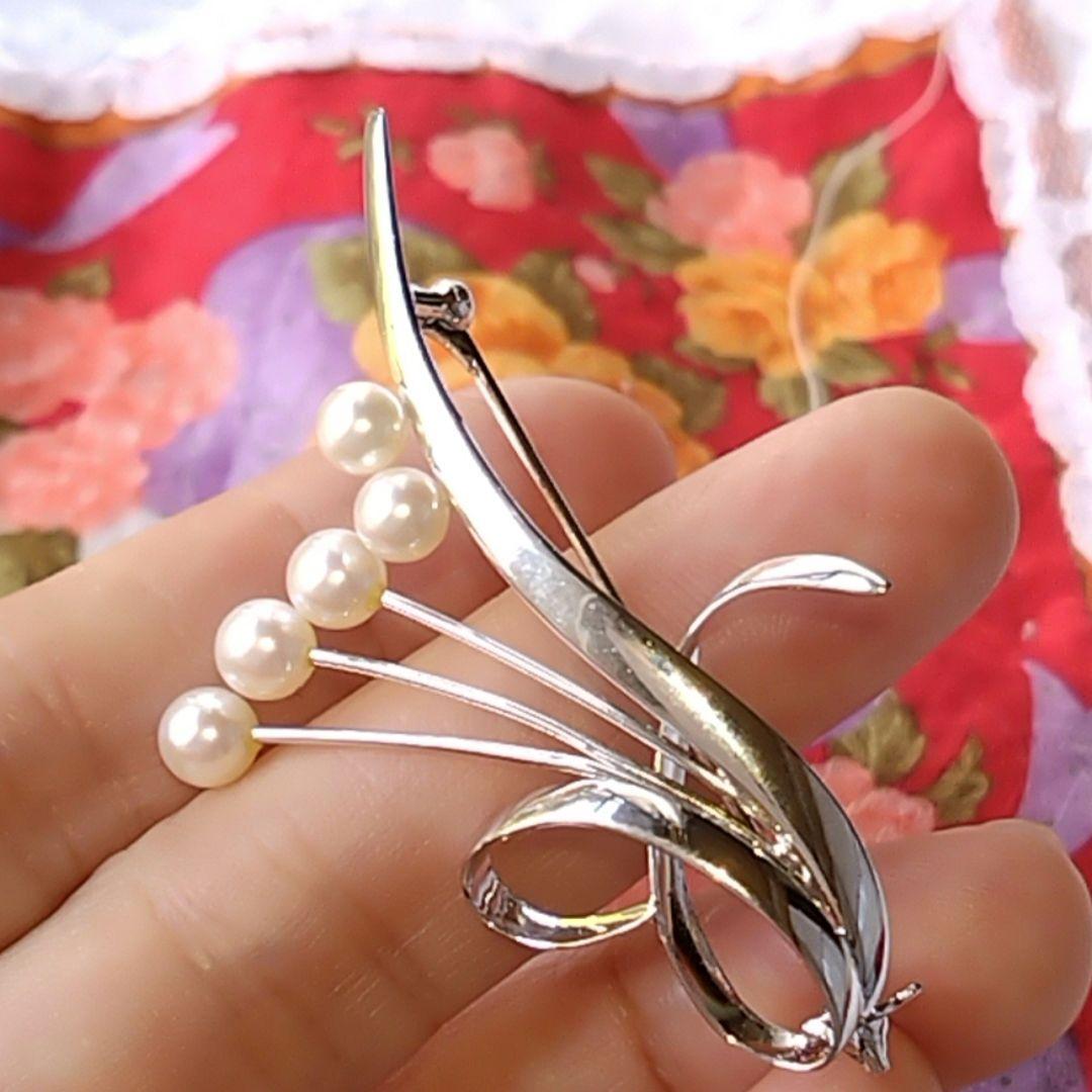 MIKIMOTO 5,2mmアコヤ本真珠5珠 シルバーブローチ SILVER