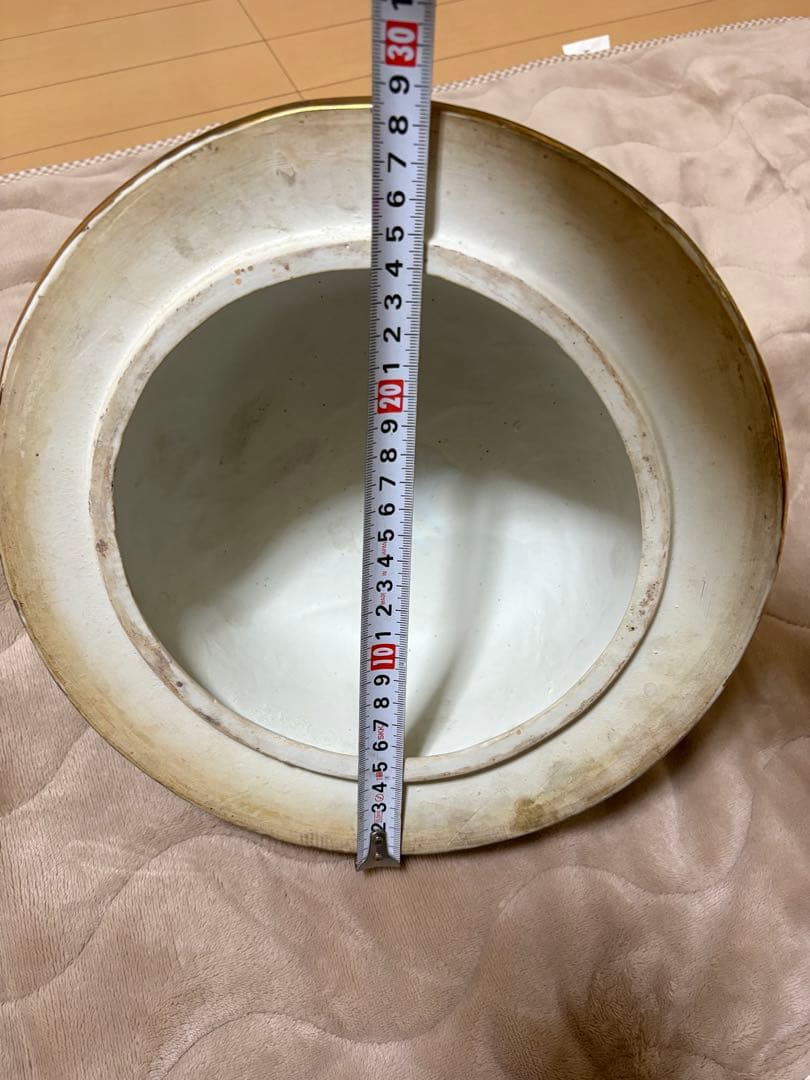 置物　壺の蓋部分