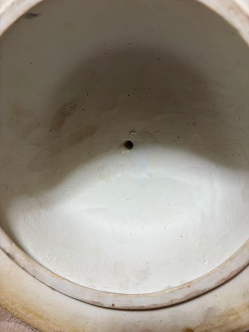 置物　壺の蓋部分