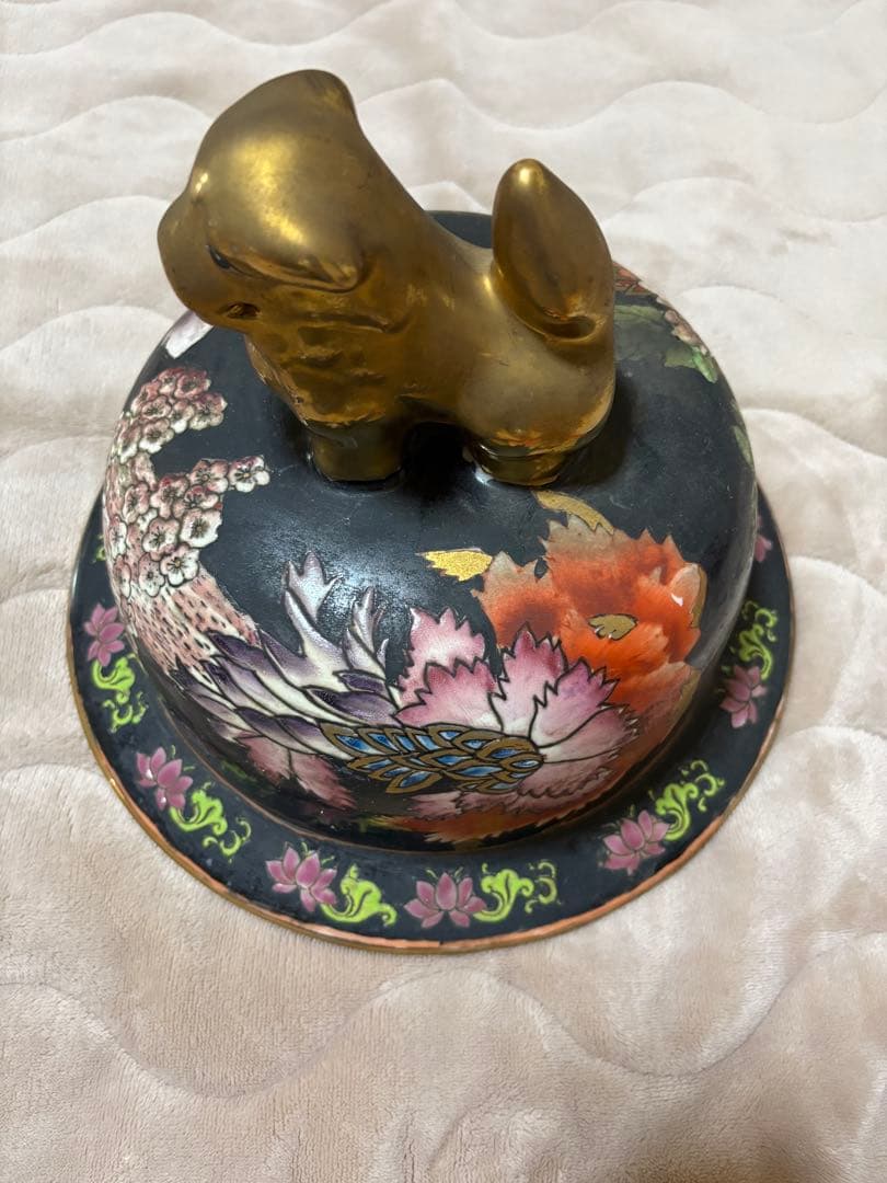 置物　壺の蓋部分