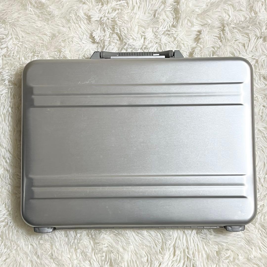 【良品】 アタッシュケース　ビジネスバッグ　 アルミ ゼロハリバートン