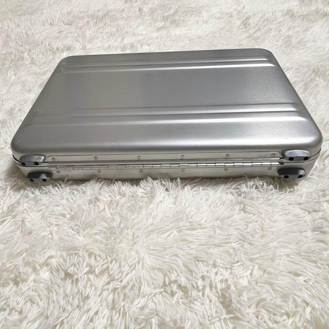 【良品】 アタッシュケース　ビジネスバッグ　 アルミ ゼロハリバートン
