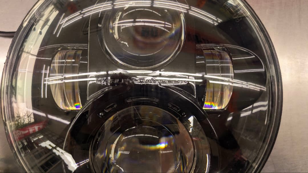 ハーレー純正　デーメーカー　7インチLEDヘッドライト　67700041A