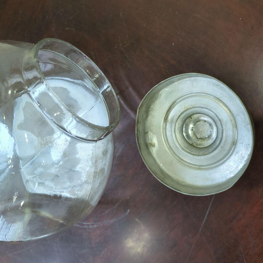 タマちゃん　骨董 猫瓶 ガラス製 丸型 容器 蓋付き 駄菓子屋