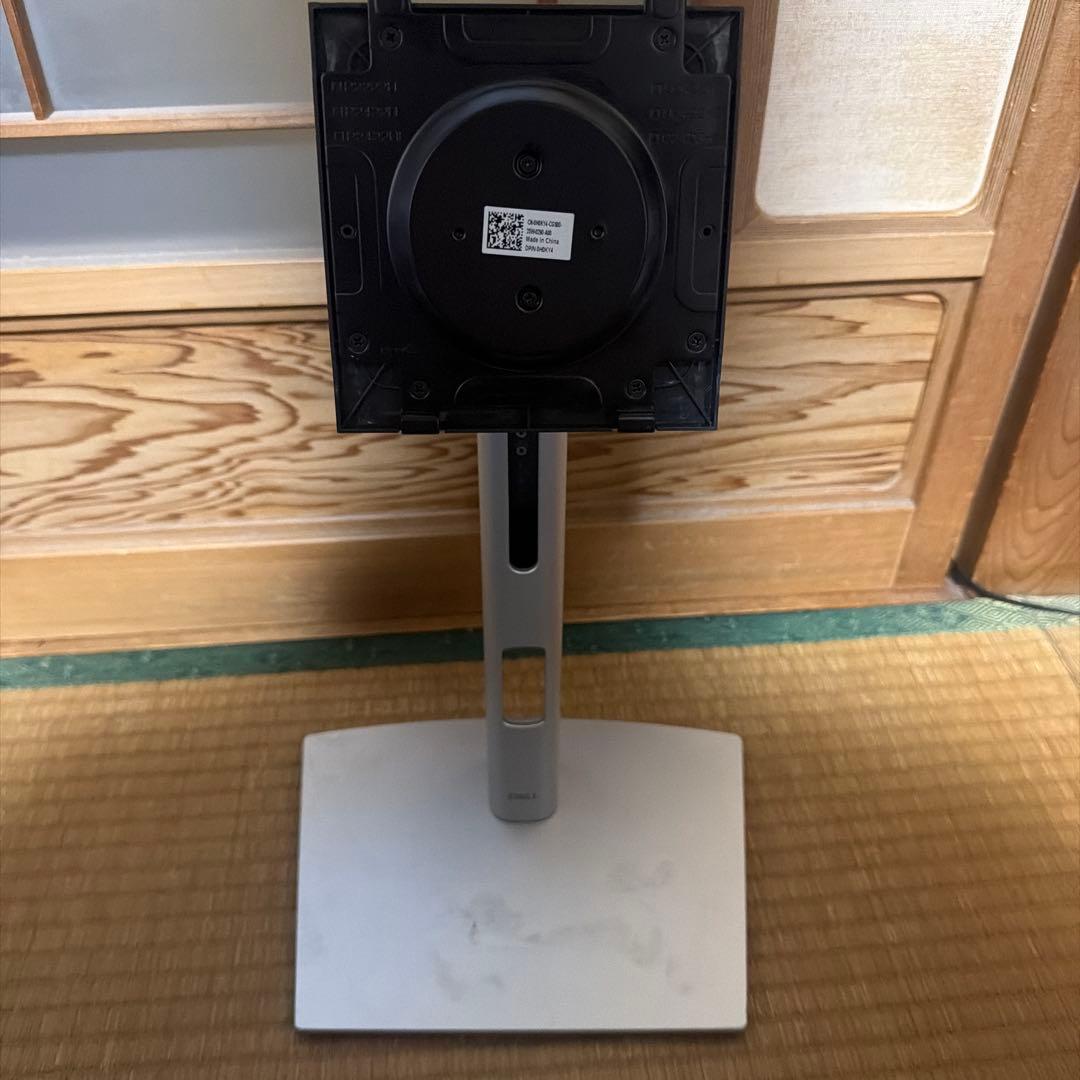 Dell 24インチディスプレイ　p2422he