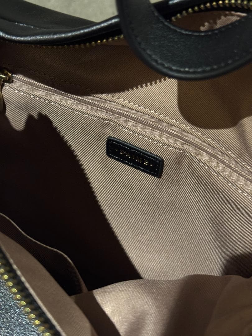 SAIME ブラック ショルダーバッグ