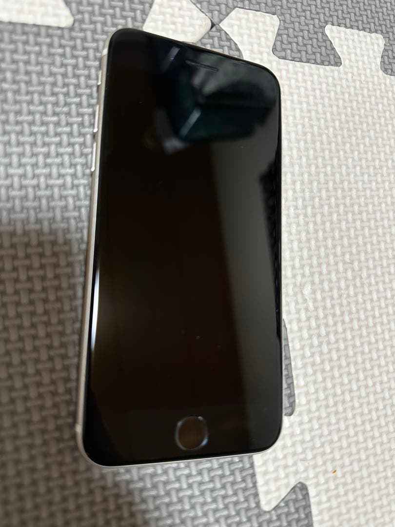 【超美品】iPhone SE 第3世代 SIMフリー 64GB