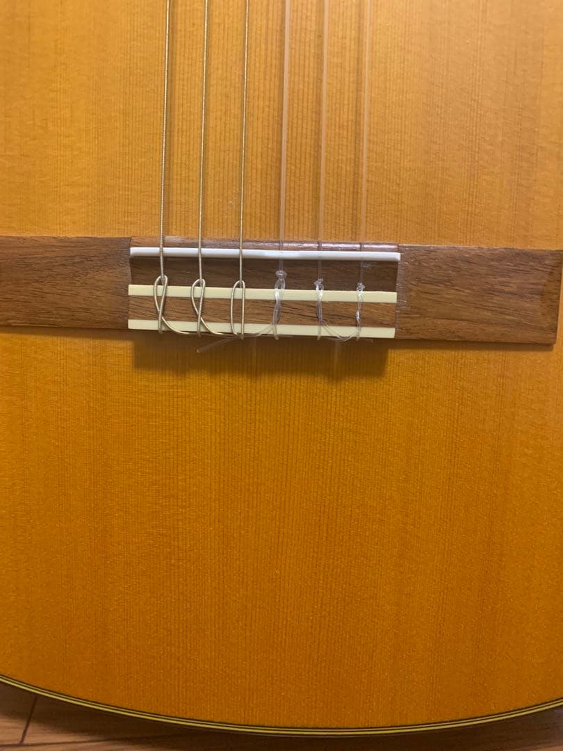 YAMAHA CG122MSクラシックギター、マホガニーバック、ケース付き。