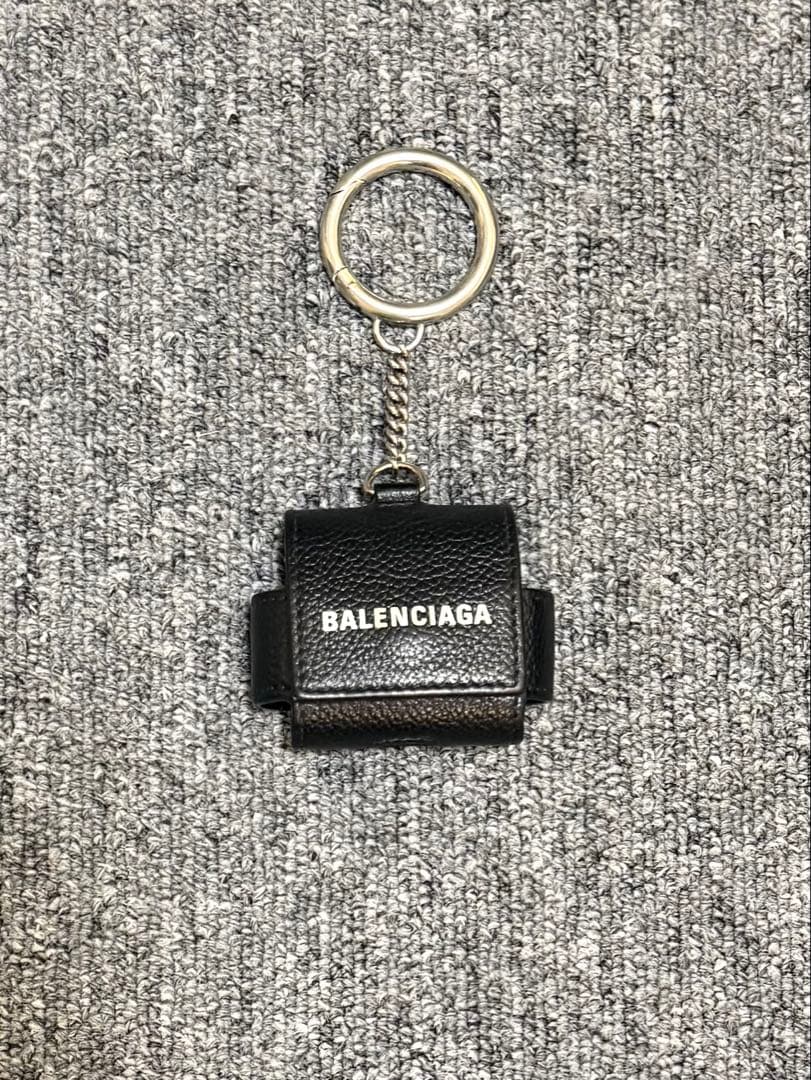 BALENCIAGA AirPods proケース
