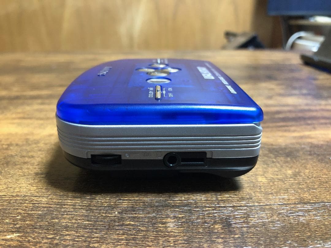 ポータブルプレーヤー SONY WALKMAN WM-FK2