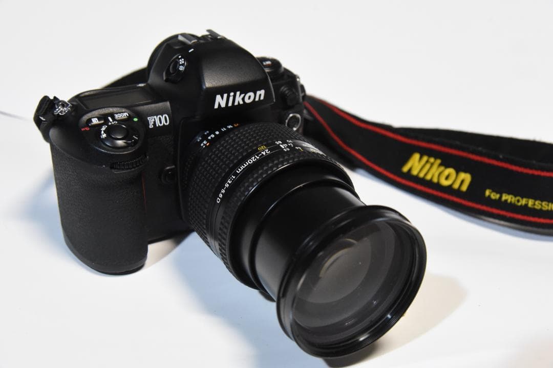 【美品】Nikon F100 ニコン フイルムカメラ ズーム24〜120㎜セット