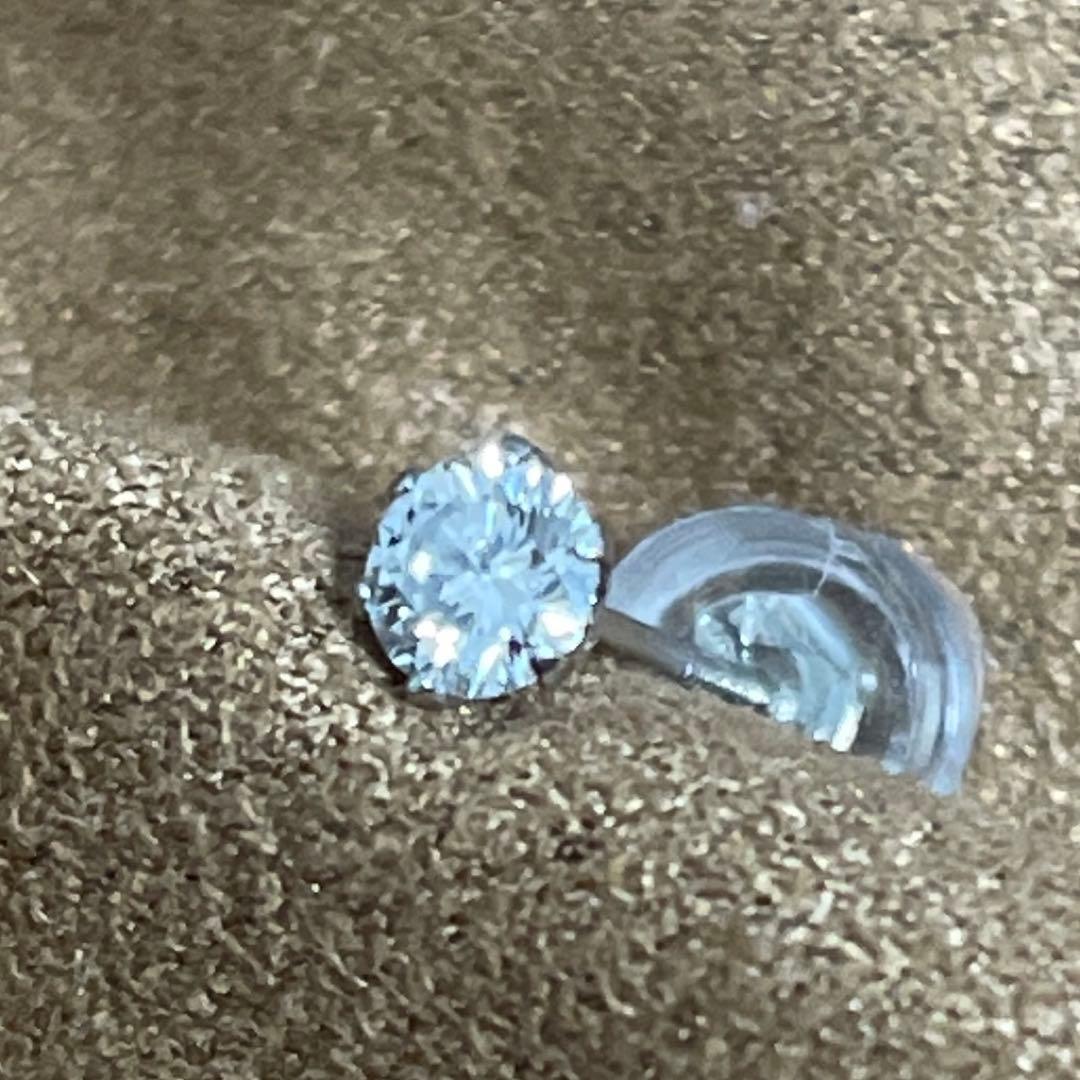 PT900 天然ダイヤモンド 一粒 0.1カラット 片耳ピアス