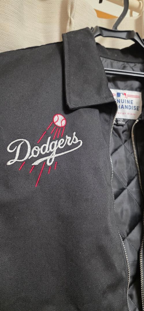 ドジャース　ワールドシリーズ優勝記念ジャケット　海外Mサイズ