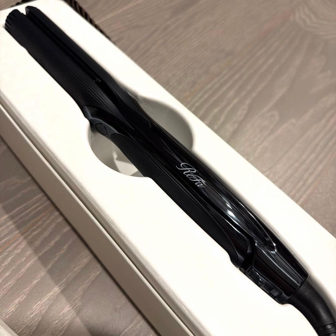 ★美品★ 【正規品】リファ ストレートアイロン プロ (RE-AT-03A)