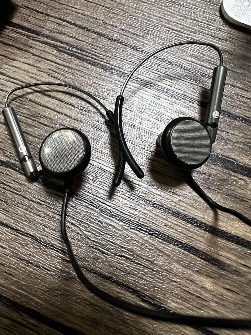 Creative Aurvana Air EP-AVNAIR 高音質イヤホン