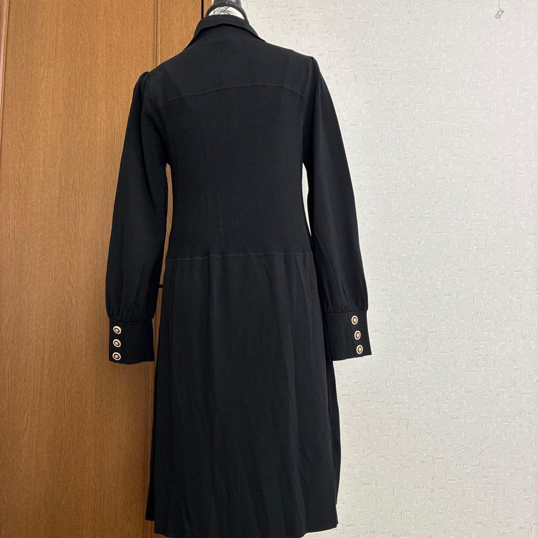 スーパービューティー☆44☆新品タグ付金ボタン飾りの襟付きニットカーディガン