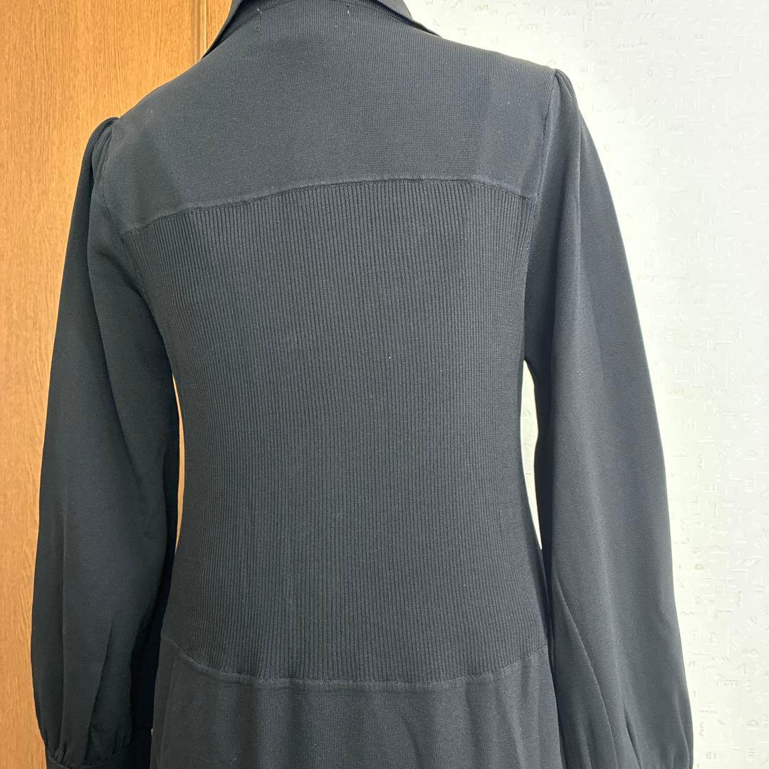 スーパービューティー☆44☆新品タグ付金ボタン飾りの襟付きニットカーディガン