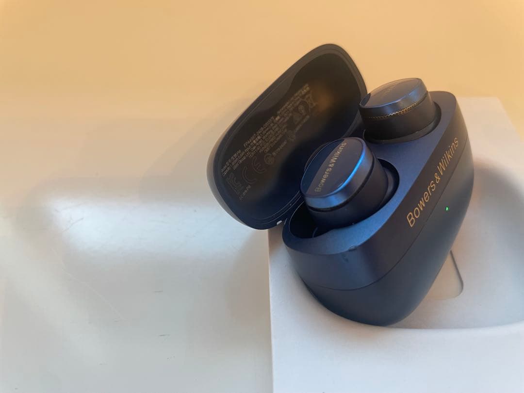 イヤホン Bowers & Wilkins Pi8