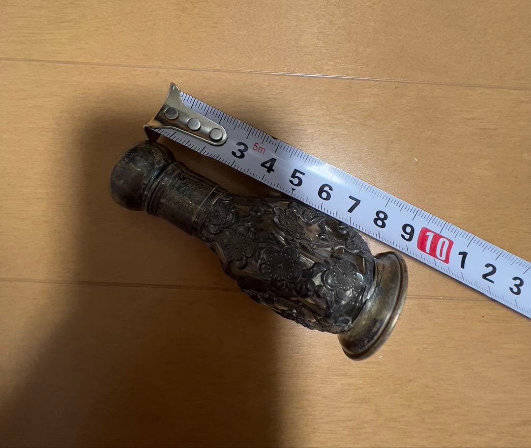 銀製 梅文様 透かし彫り 骨董品 調味料ケース 瓶