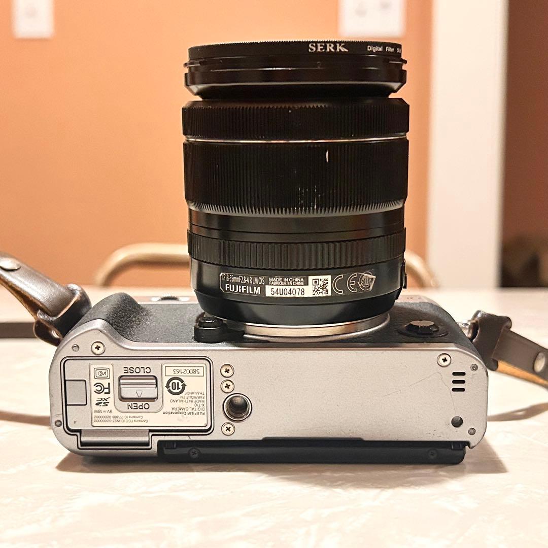 Fujifilm X-T10 ミラーレスカメラ 18-55mmレンズ付き