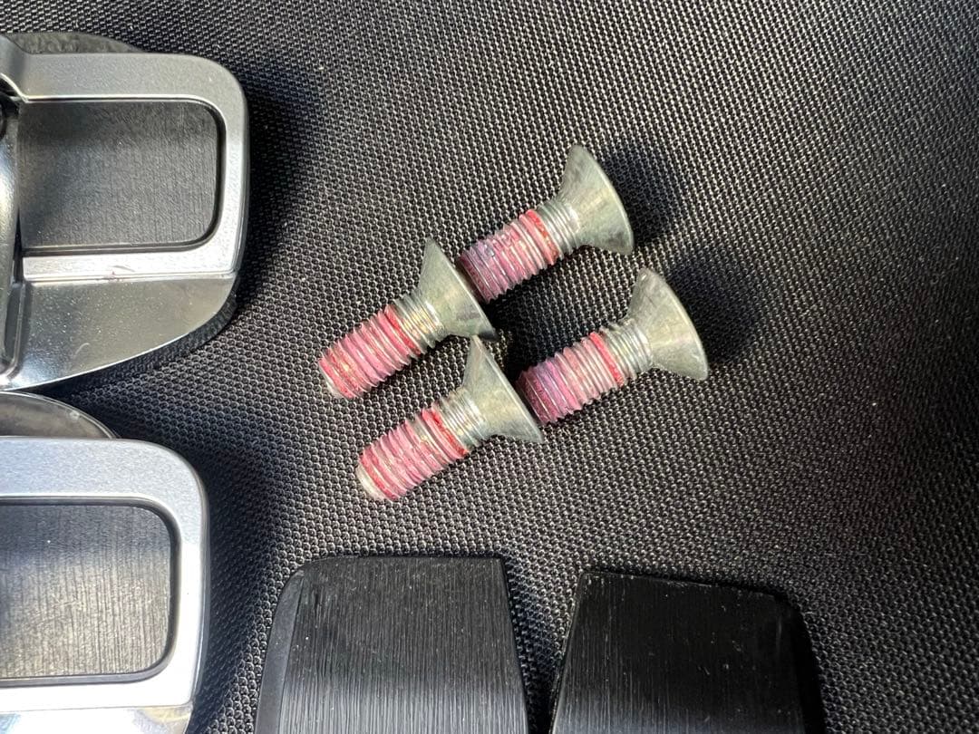 【アイシン】ドアスタビライザー＋取付ボルトセット　ZC33S スイフトスポーツ