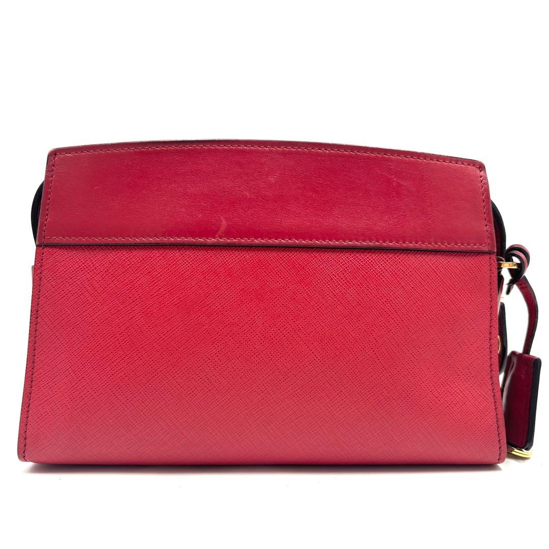 【美品】プラダ エスプラナード ショルダーバッグ 白タグ サフィアーノレザー 赤