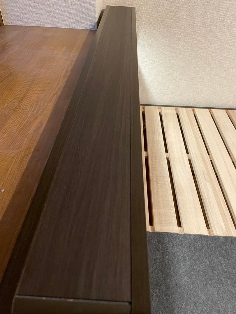 ★だびど★　シモンズ　クイーン　ベッドフレーム ライト電源ポート付き