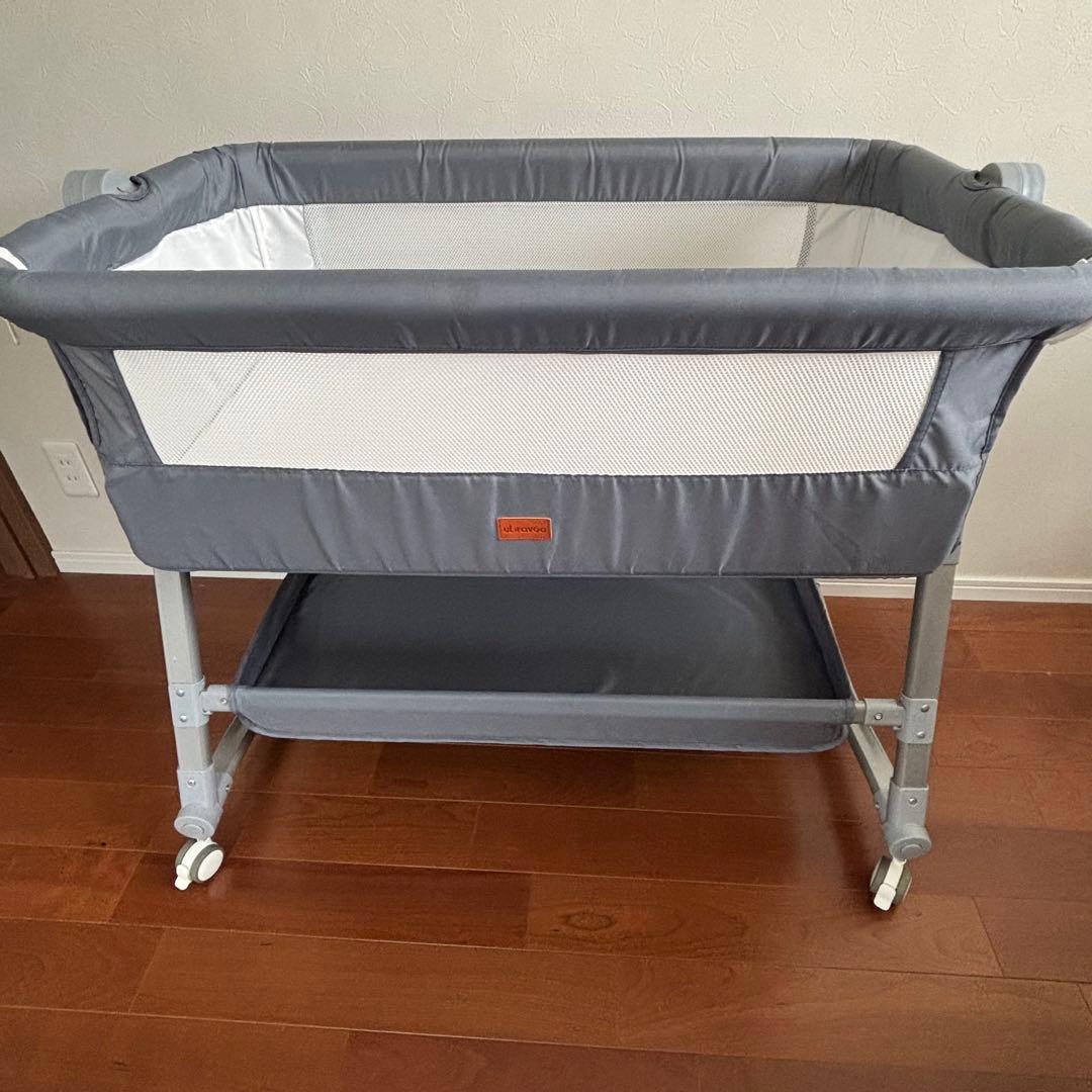 【中古】添い寝のできるベビーベッド♪高さ調節 ゆらゆら寝かしつけ