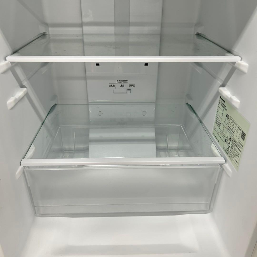 536極美品　マッドデザイン　冷蔵庫　大きめ　200L弱　大人気モデル　ホワイト