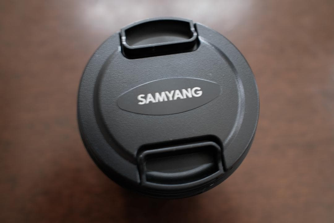【新品同様】SAMYANG 12mm F2.0 NCS CS X-Mount 黒
