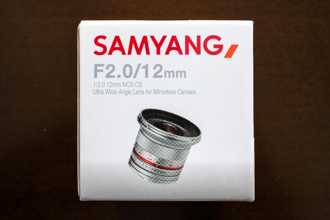 【新品同様】SAMYANG 12mm F2.0 NCS CS X-Mount 黒