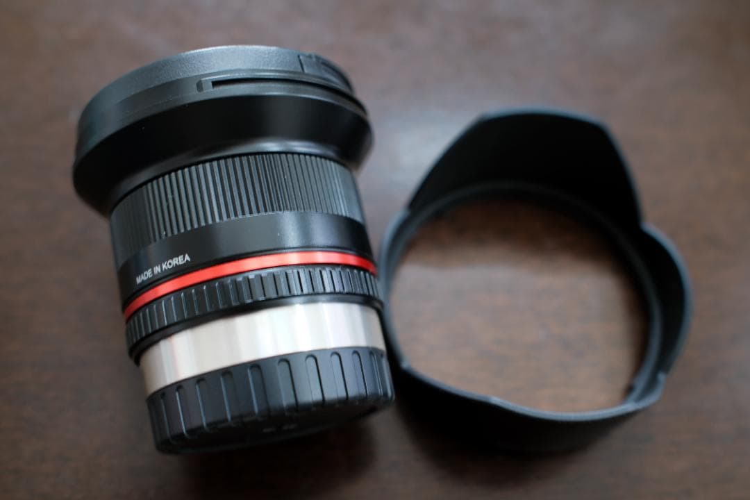【新品同様】SAMYANG 12mm F2.0 NCS CS X-Mount 黒