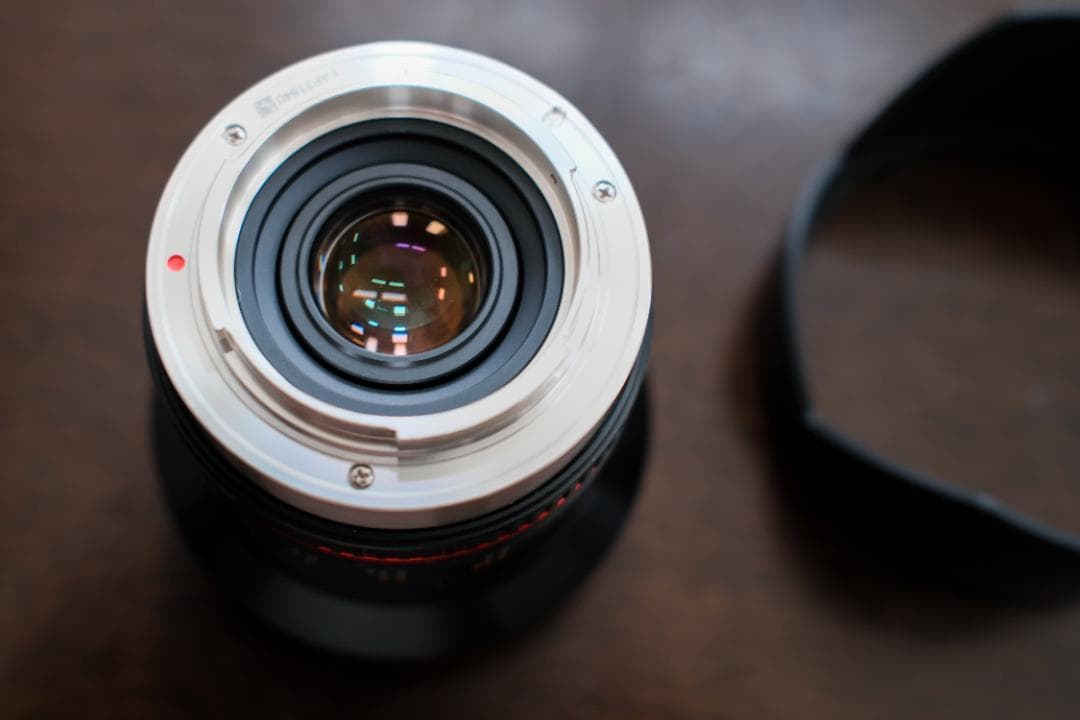 【新品同様】SAMYANG 12mm F2.0 NCS CS X-Mount 黒