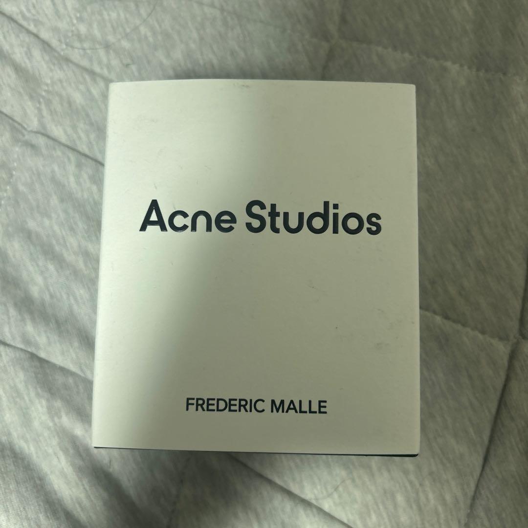 Acne Studios par Frederic Malle 香水
