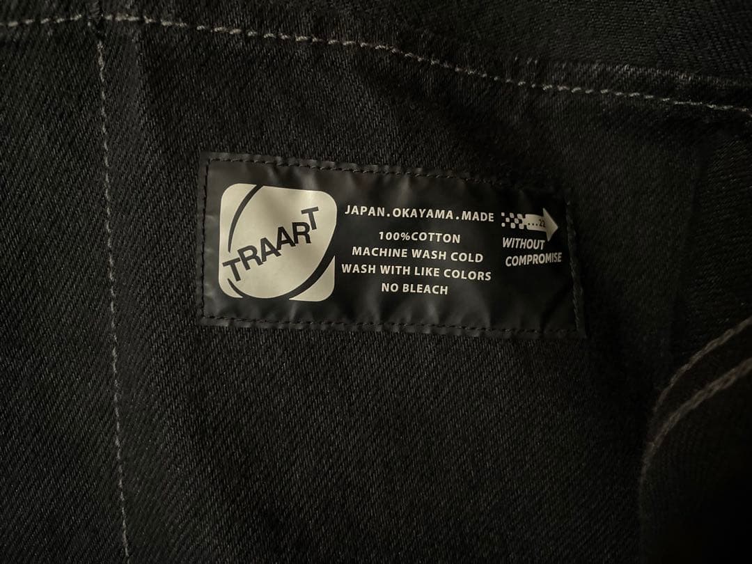 バッグ TRAART / Bite Series Medium Tote Bag