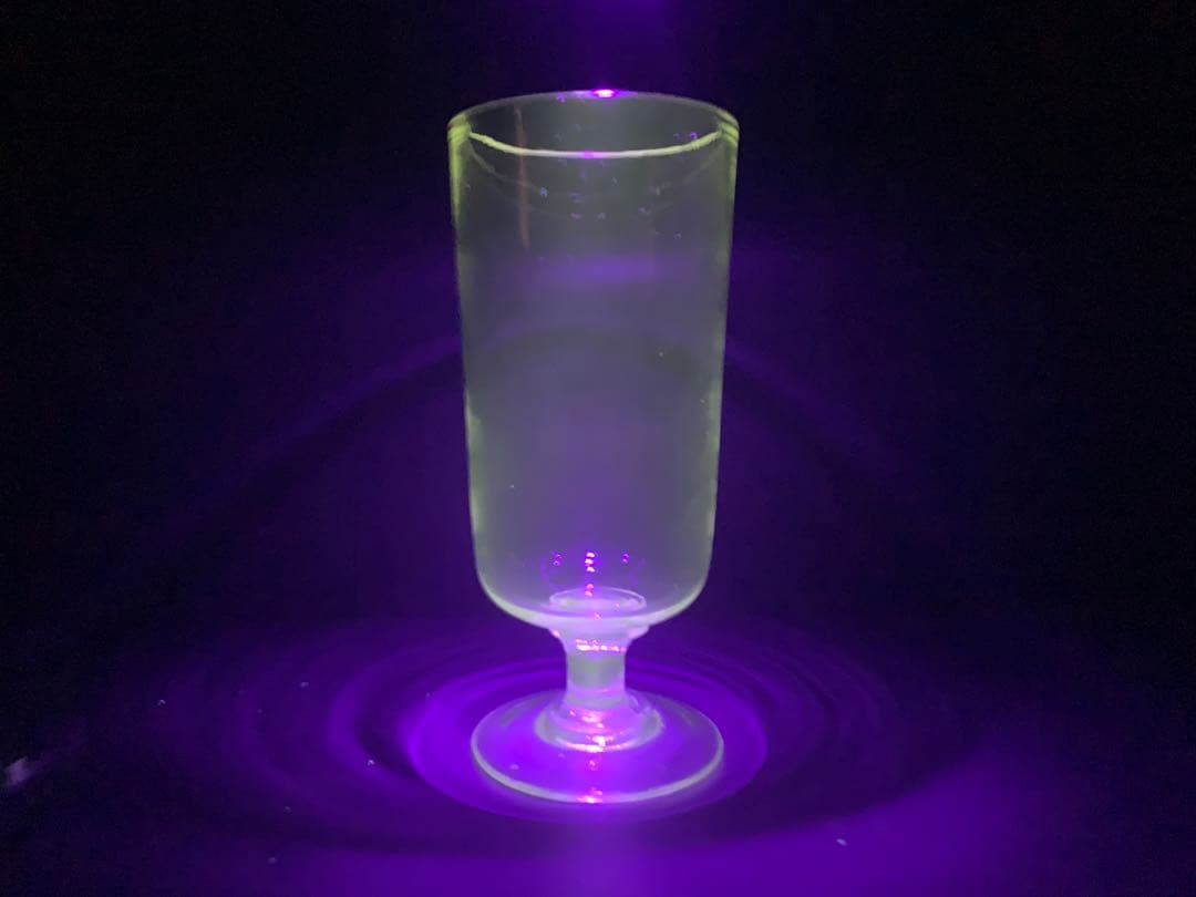 剣先 蓋付 ガラス瓶 ウランガラス 戦前 駄菓子瓶 気泡硝子 脚付 キャニスター