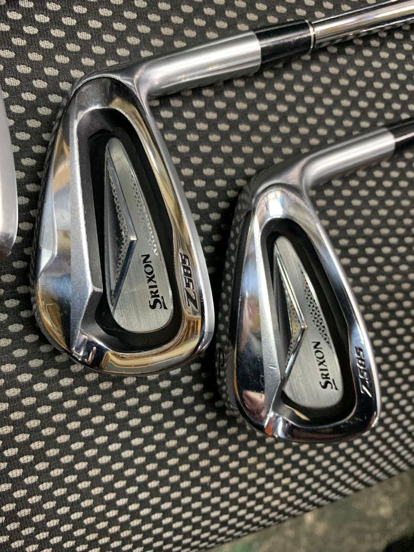SRIXON Z585 アイアン　MODUS3TOUR105S 5〜P 中古品